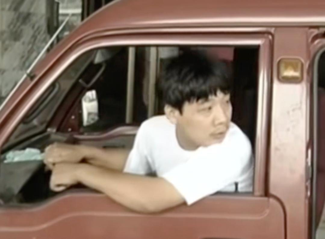胖东来老板于东来跳舞_胖东来的顾客服务：从心出发的坚持_胖东来老板于东来现状