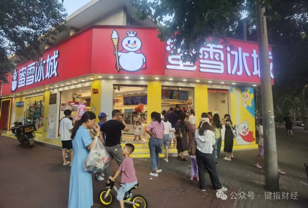 小米品牌设计理念_小米14在设计上如何彰显品牌特色？_小米的品牌设计