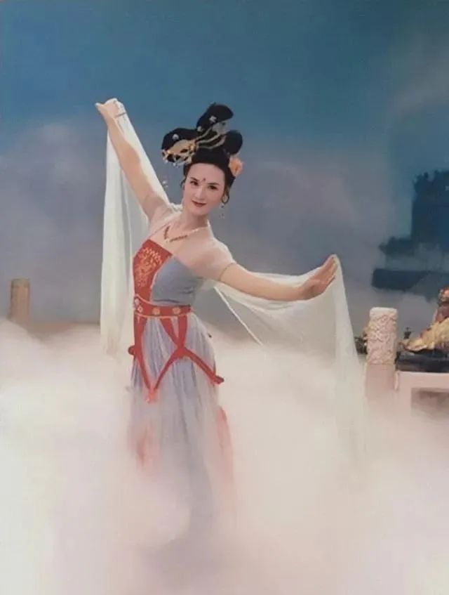 杨贵妃：唐代的绝世风华_唐朝的贵妃杨玉环_大唐贵妃杨贵妃