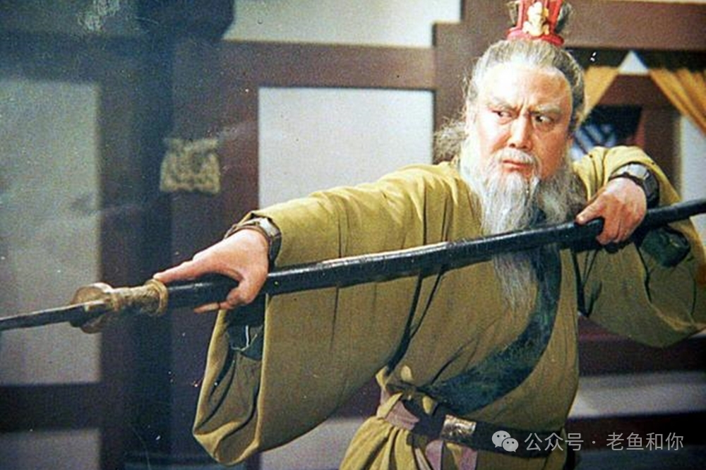 黄忠在赤壁之战中的表现_赤壁之战黄忠担任什么官职_赤壁之战写出了黄盖是怎样的人