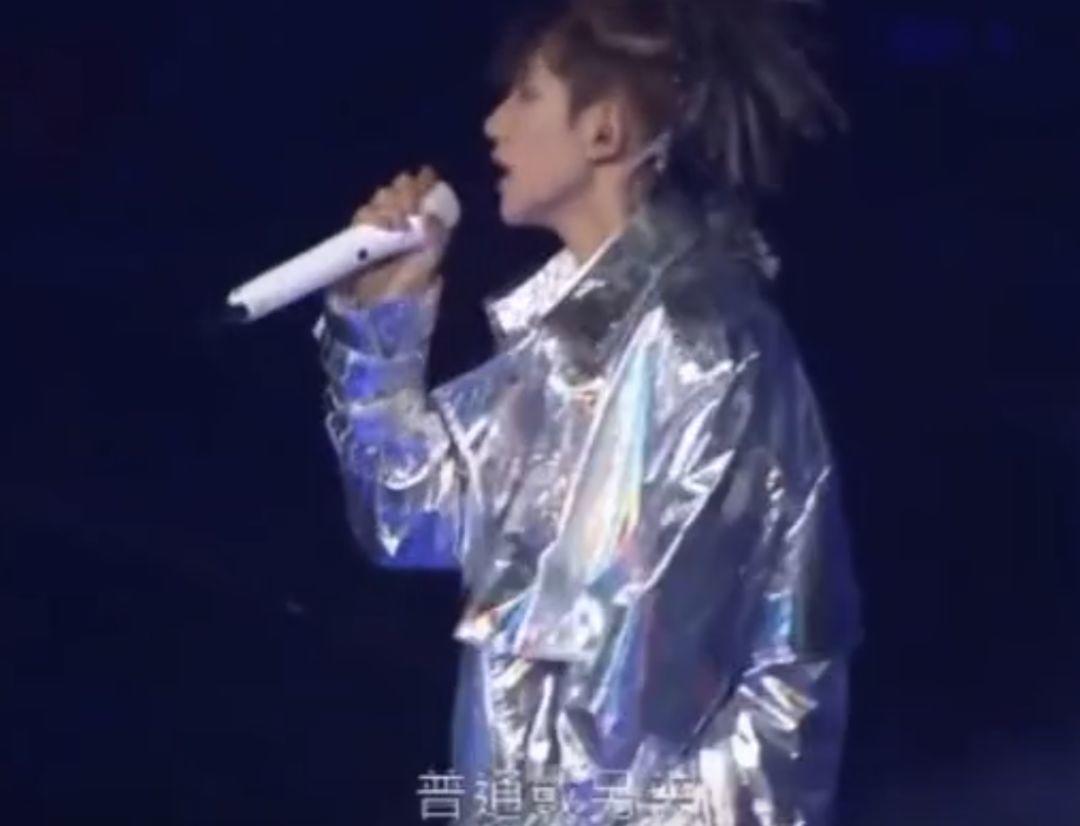 王源演唱会翻唱Jony J的《不用去猜》，是我一天的爆笑源泉 | 第3张
