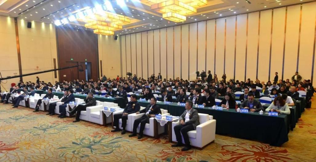 区块链加密算法是什么_区块链加密技术公司_探讨加密货币在医疗行业中的潜力：如何通过区块链技术改善患者服务