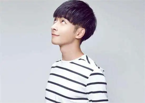 华晨宇对战路默依是什么节目_华晨宇谈及与乐队的合作，默契十足_默契谁唱的