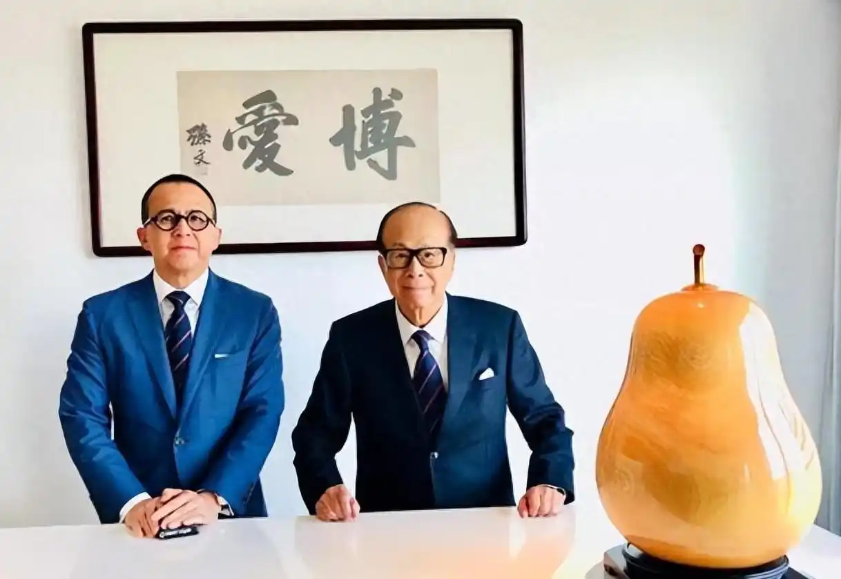 李嘉诚做慈善花了多少钱_李嘉诚的慈善事业与社会责任_李嘉诚基金会有哪些慈善项目